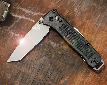 BENCHMADE: Bailout, Tanto