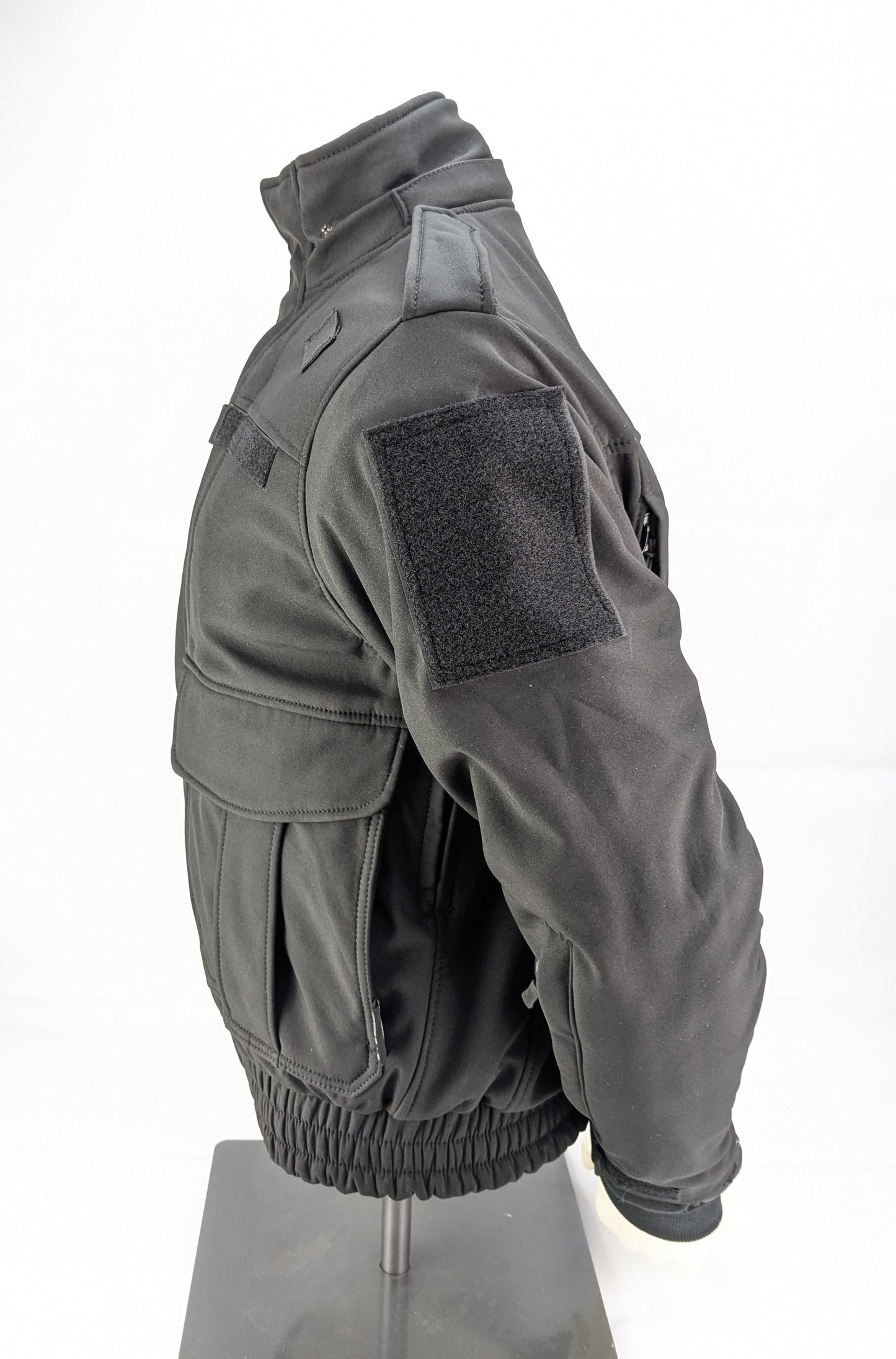 TACTICAL INNOVATIONS: 5-in-1 soft shell jacket with Velcro Pull Outs