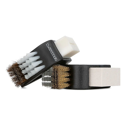 LOWA: Triangular Care Brush