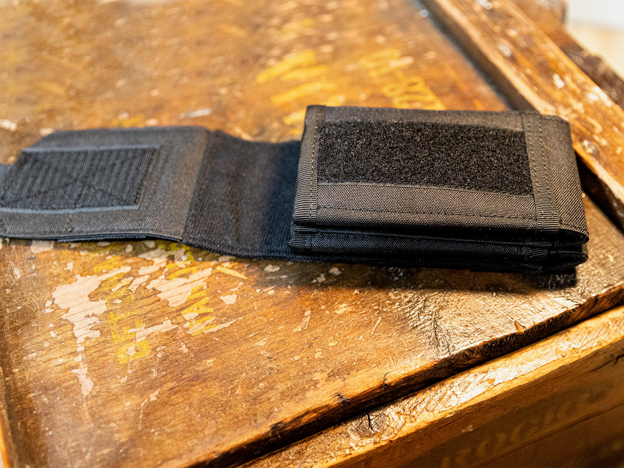 DOUBLE CELL PHONE POUCH (BLACK)