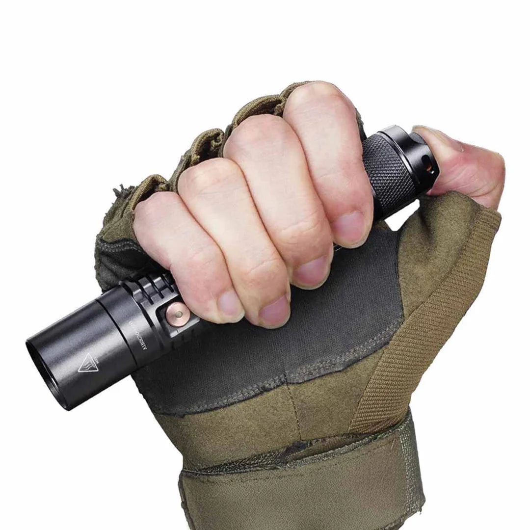 FENIX: UC35 V.2 USB Rechargeable Flashlight