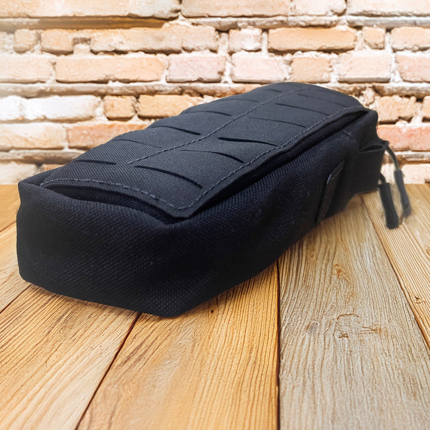 LORICA EQUIPMENT: Vertical Utility Pouch 3x7