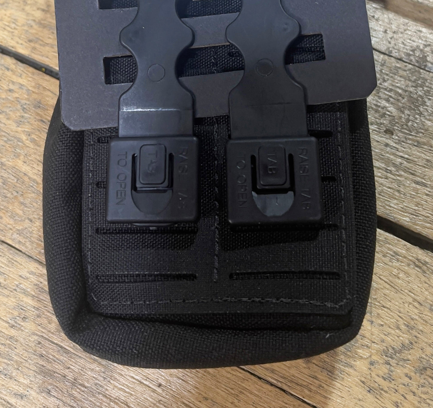 LORICA EQUIPMENT: Vertical Utility Pouch 3x7