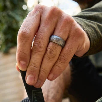 QALO: Men's Metallic Forged Silicone Ring
