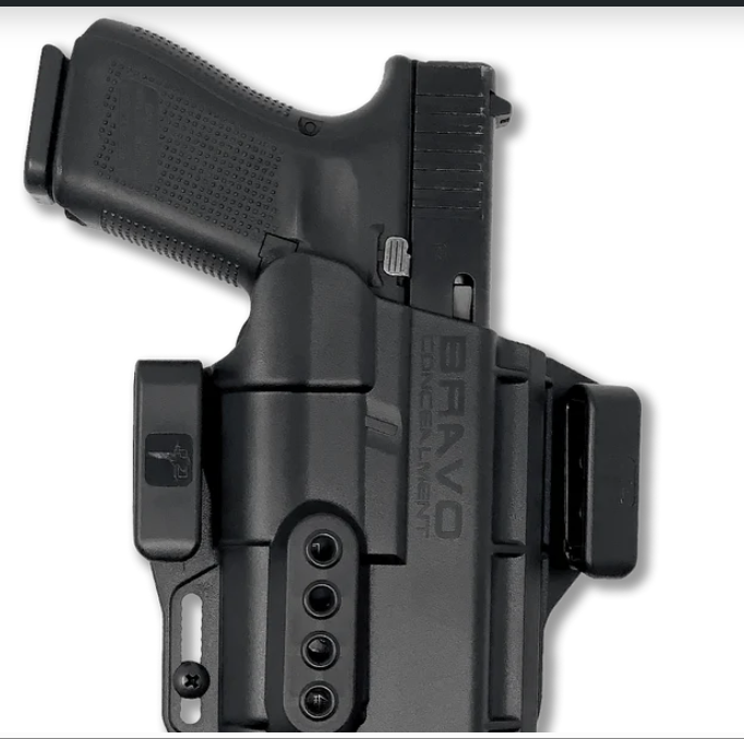 BRAVO CONCEALMENT: IWB Holster for Glock 19,17 Streamlight TLR-1 HL, Torsion