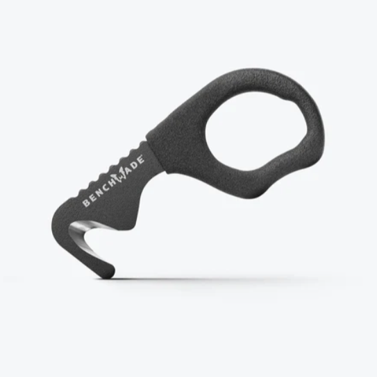 BENCHMADE: 7 Hook Strap Cutter