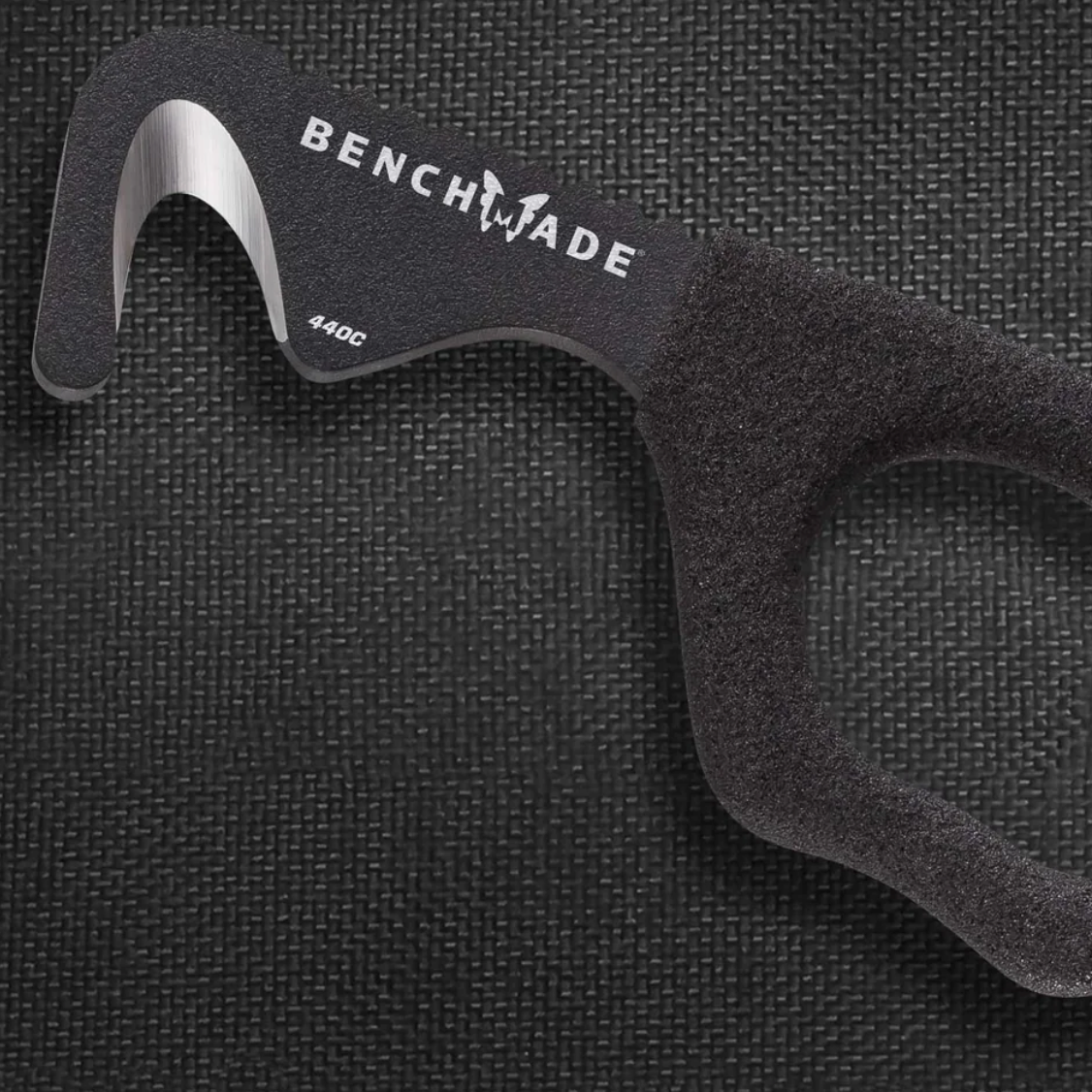 BENCHMADE: 7 Hook Strap Cutter