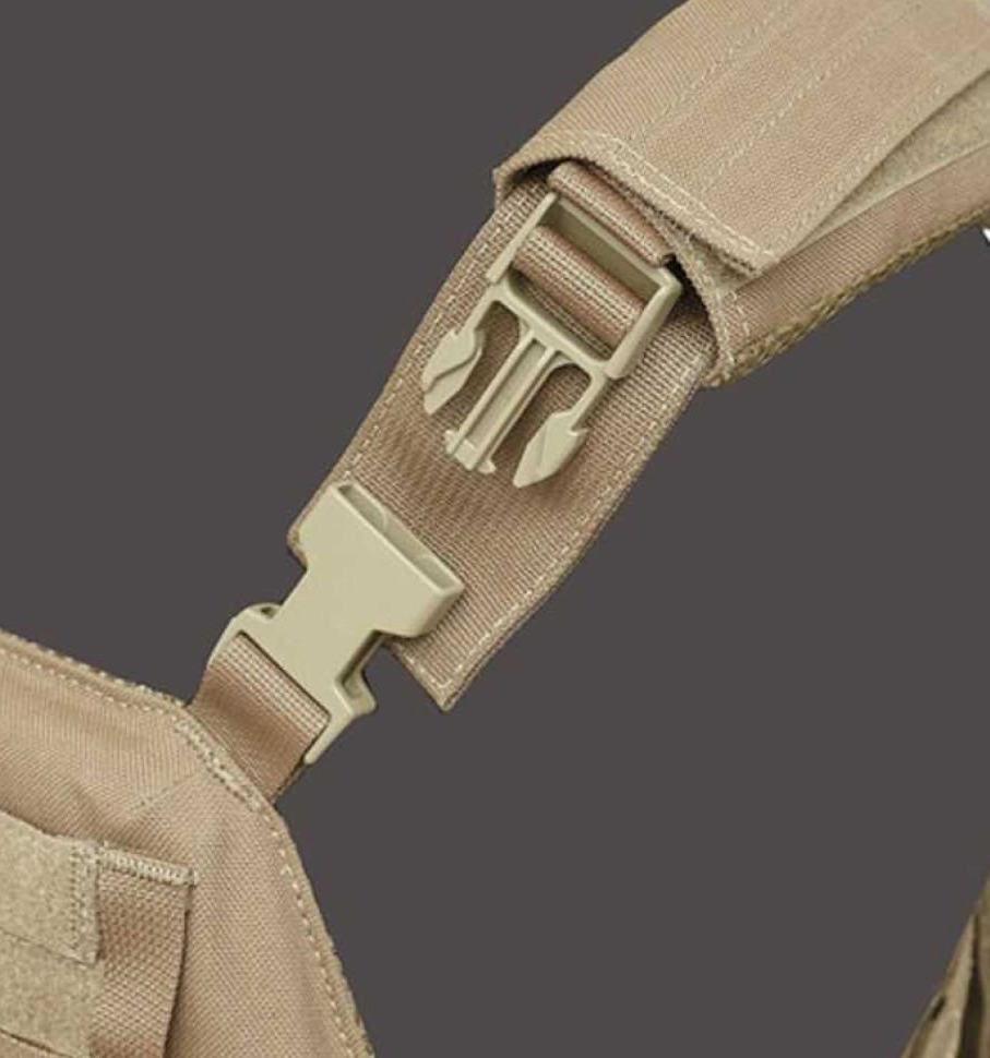 WARRIOR ASSAULT: DCS Special Forces Plate Carrier, Base w/ 5 Open Mags, 2 Utility Pouches