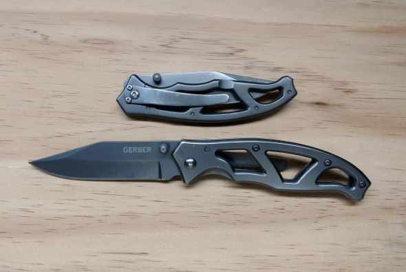 Paracadre Gerber Gear