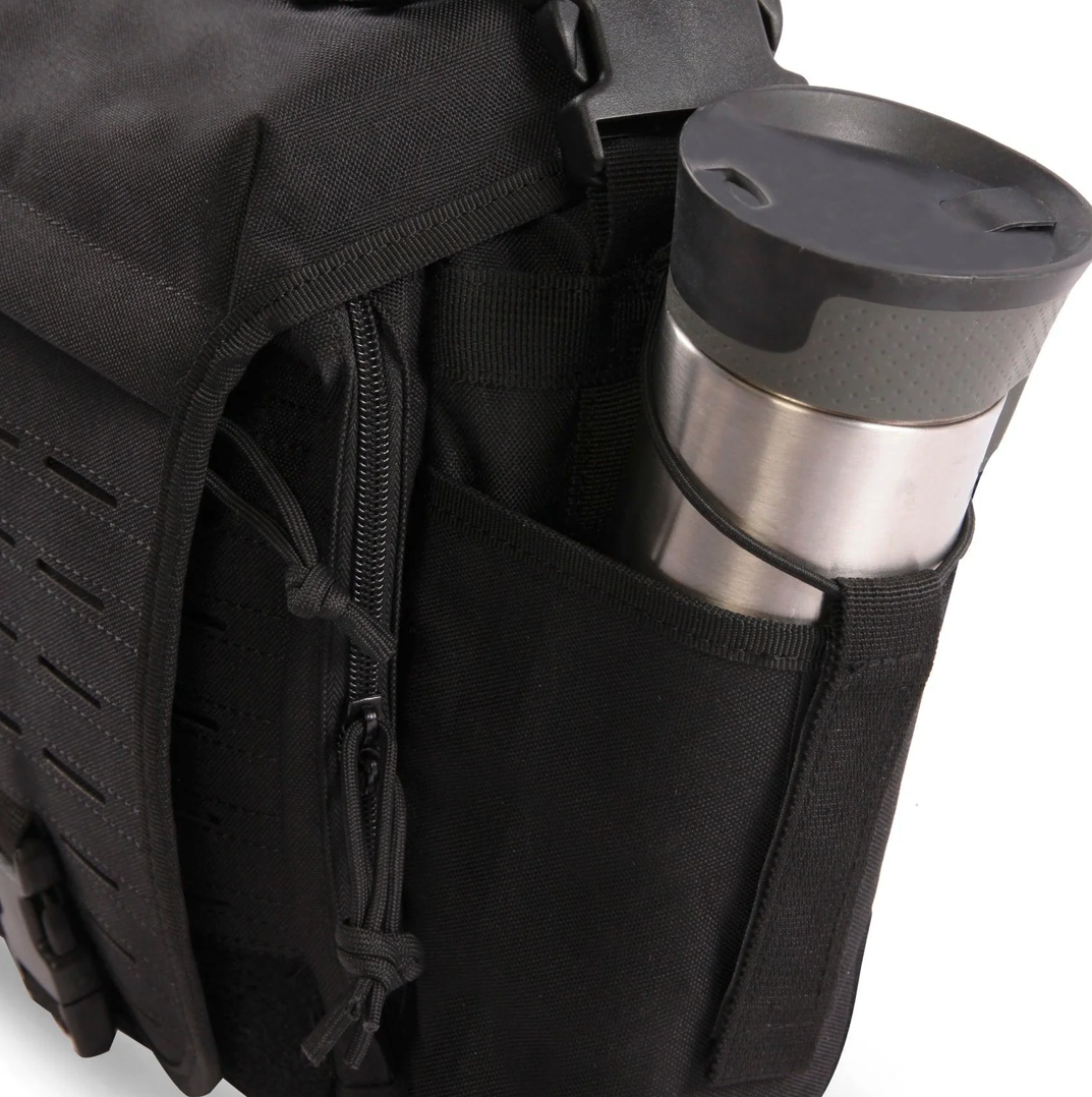 HIGHLAND TACTICAL: Timer Messenger Bag, Black