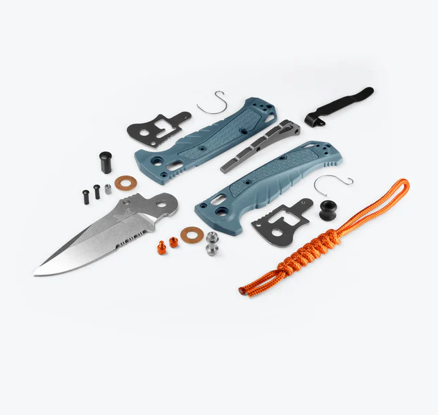 BENCHMADE: Mini Adira, Depth Blue, Drop-Point