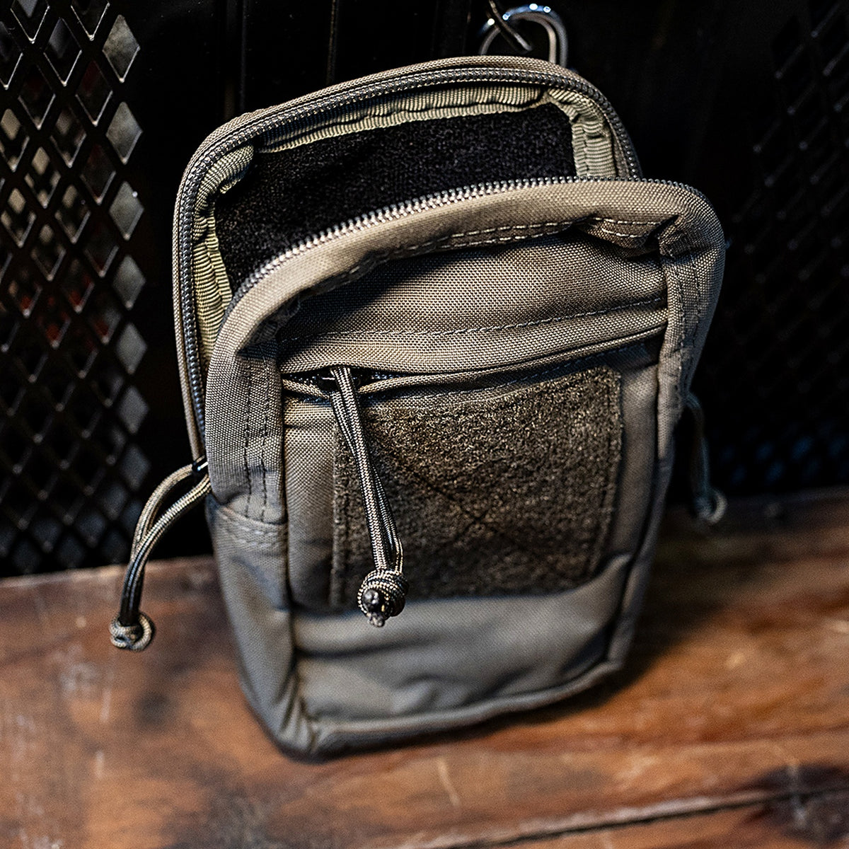 WARRIOR ASSAULT: Laser Cut Small Slim Vertical Utility Pouch