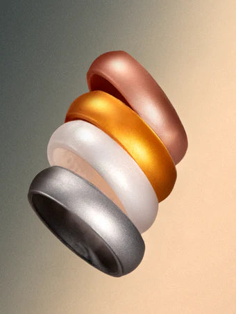 QALO: Standard Women's Silver Classic Silicone Ring