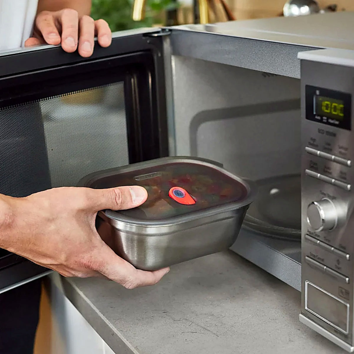 BLACK+BLUM: Steel Food Box Medium 900ml