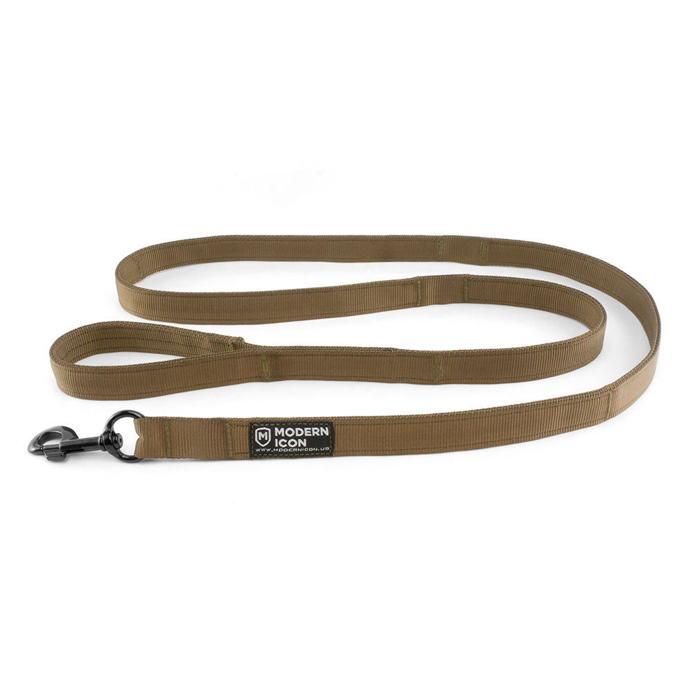 MODERN ICON: Defender Standard Lead