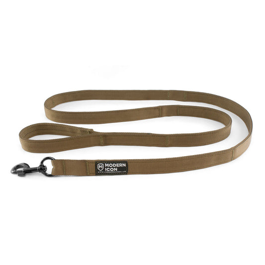 MODERN ICON: Defender Standard Lead