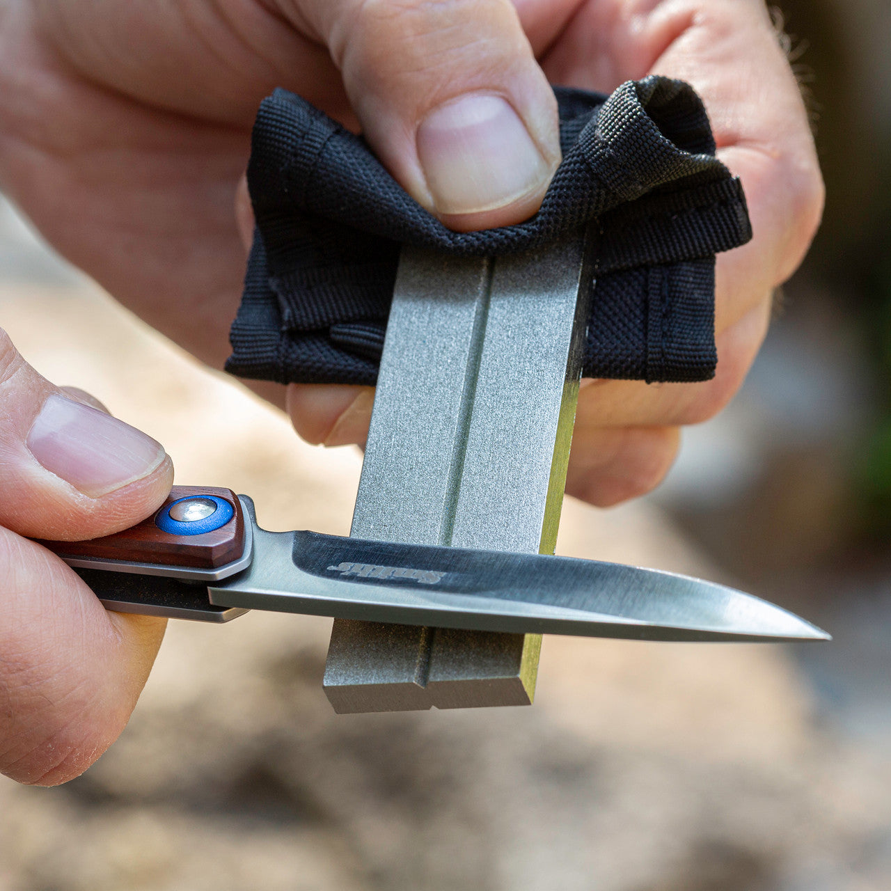 SMITH'S: 3" Diamond Sharpening Stone w/ Pouch
